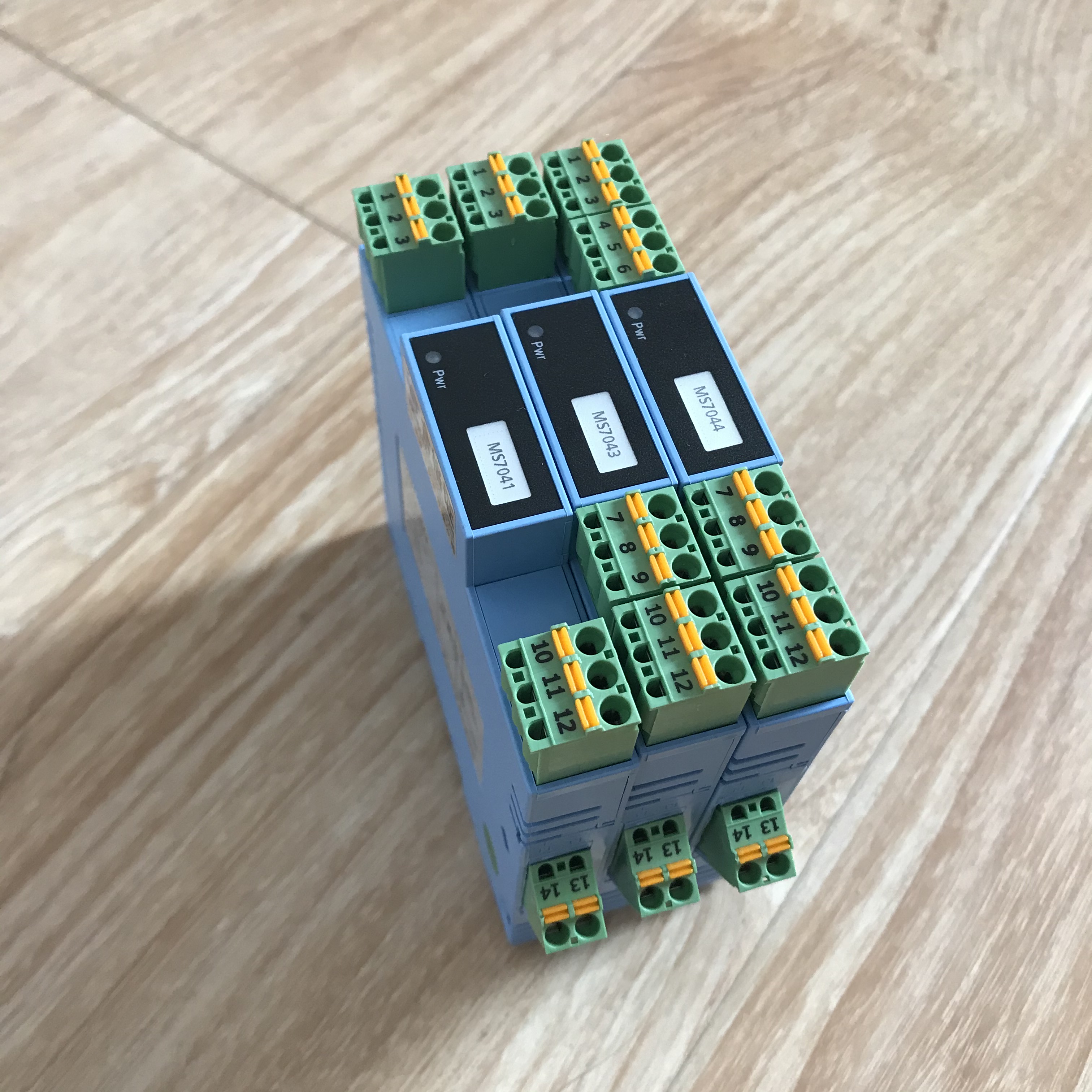 MS7045現(xiàn)場電源配電信號輸入隔離器（一入三出）